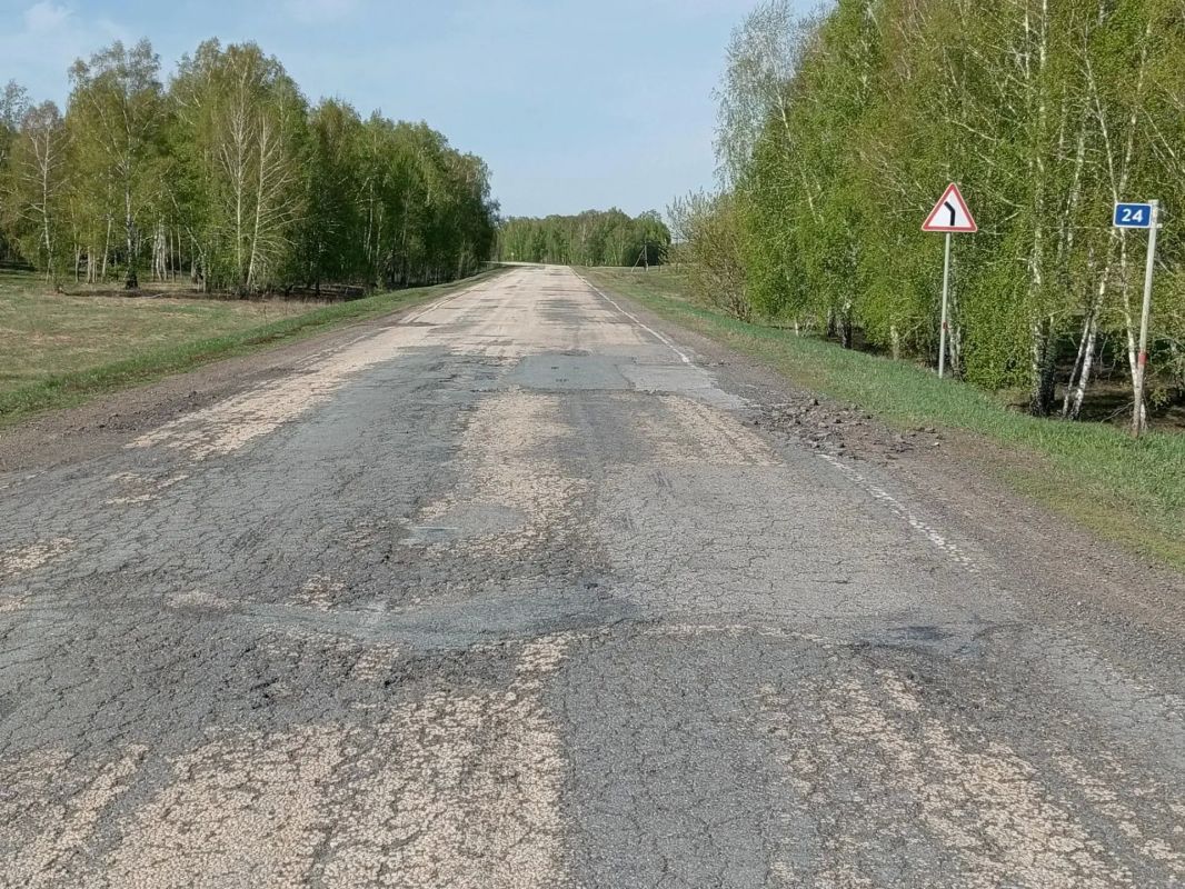 В Алтайском крае по нацпроекту «Инфраструктура для жизни» ремонтируют дорогу от Юдихи до Славгорода