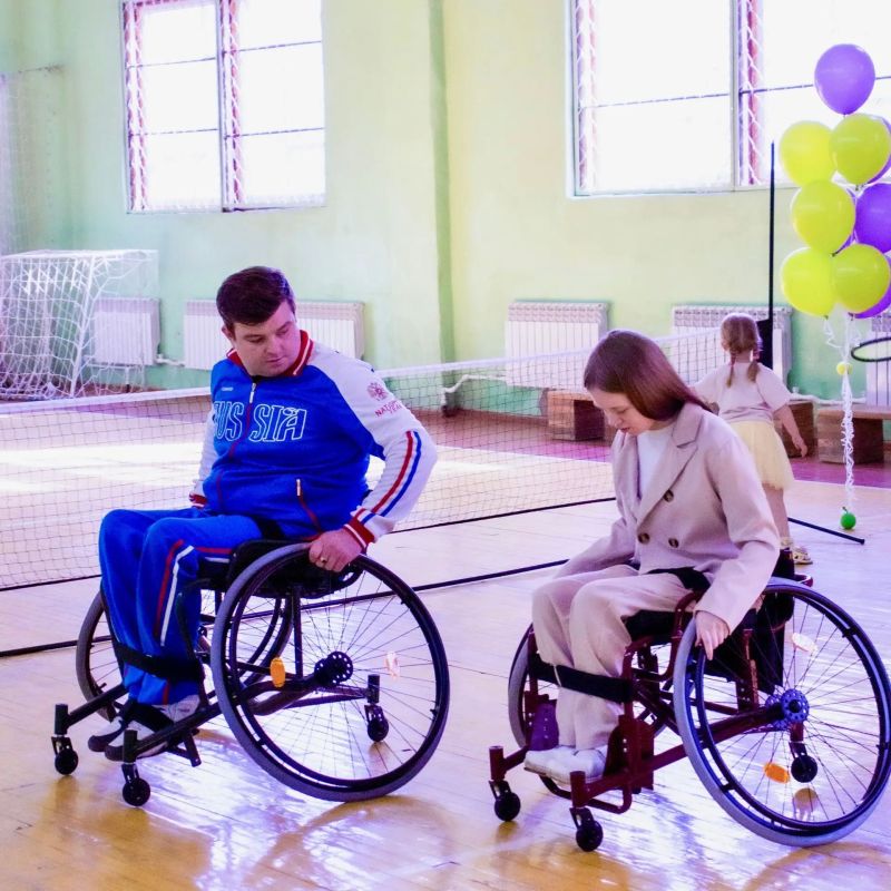 В поселке Сорокино работает секция паратенниса В поселке Сорокино работает секция паратенниса