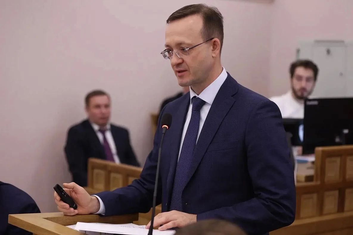 Губернатор Виктор Томенко: «Главный приоритет - четкая и слаженная работа всех ответственных организаций, чтобы в домах было тепло и светло» Губернатор Виктор Томенко: «Главный приоритет - четкая и слаженная работа всех ответственных организаций, чтобы в домах было тепло и светло»