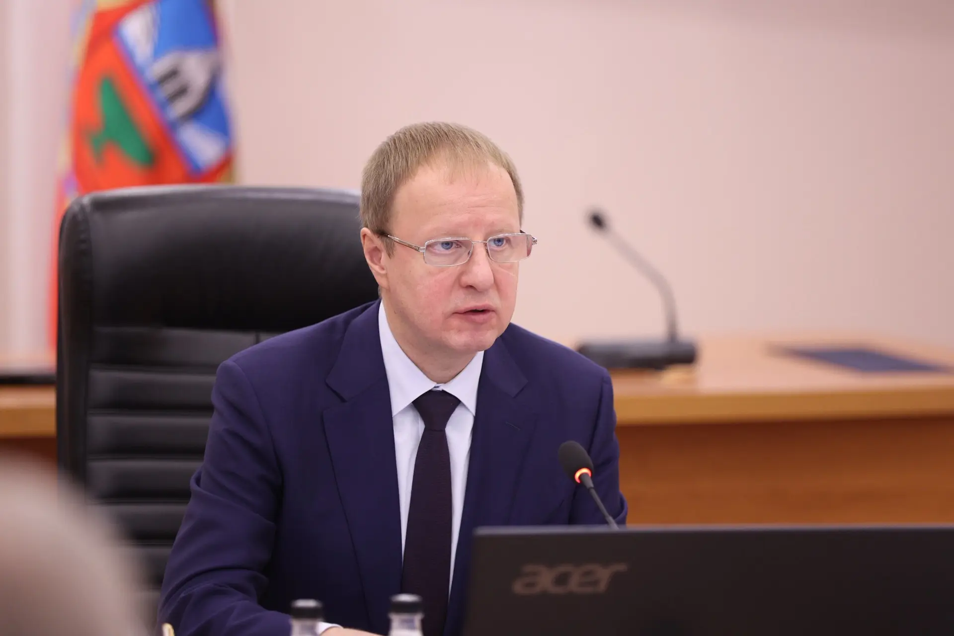 Виктор Томенко: Провел заседание правительства Алтайского края, которое было посвящено подготовке к зиме и стартовавшему недавно отопительному сезону