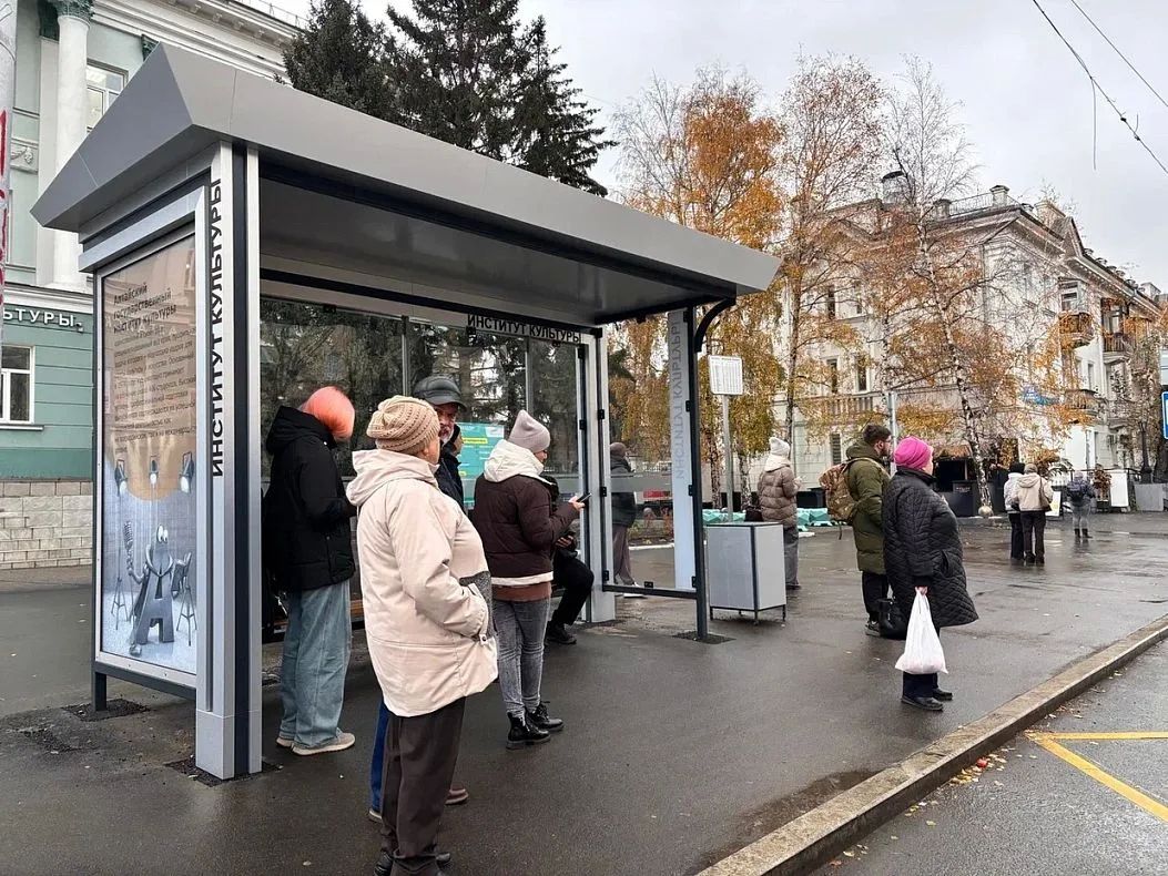 На проспекте Ленина завершили работы по установке остановочных павильонов На проспекте Ленина завершили работы по установке остановочных павильонов
