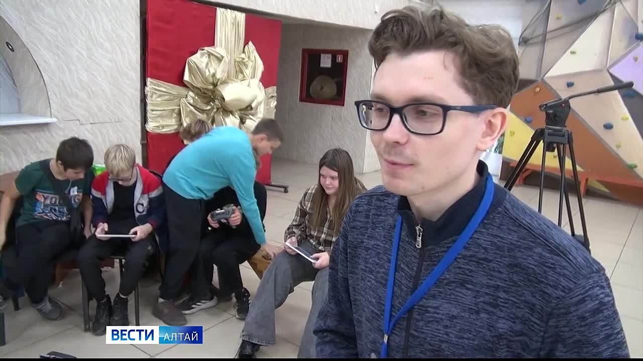 В Алтайском районе, благодаря технопарку «Кванториум22», для школьников и педагогов устроили образовательный интенсив